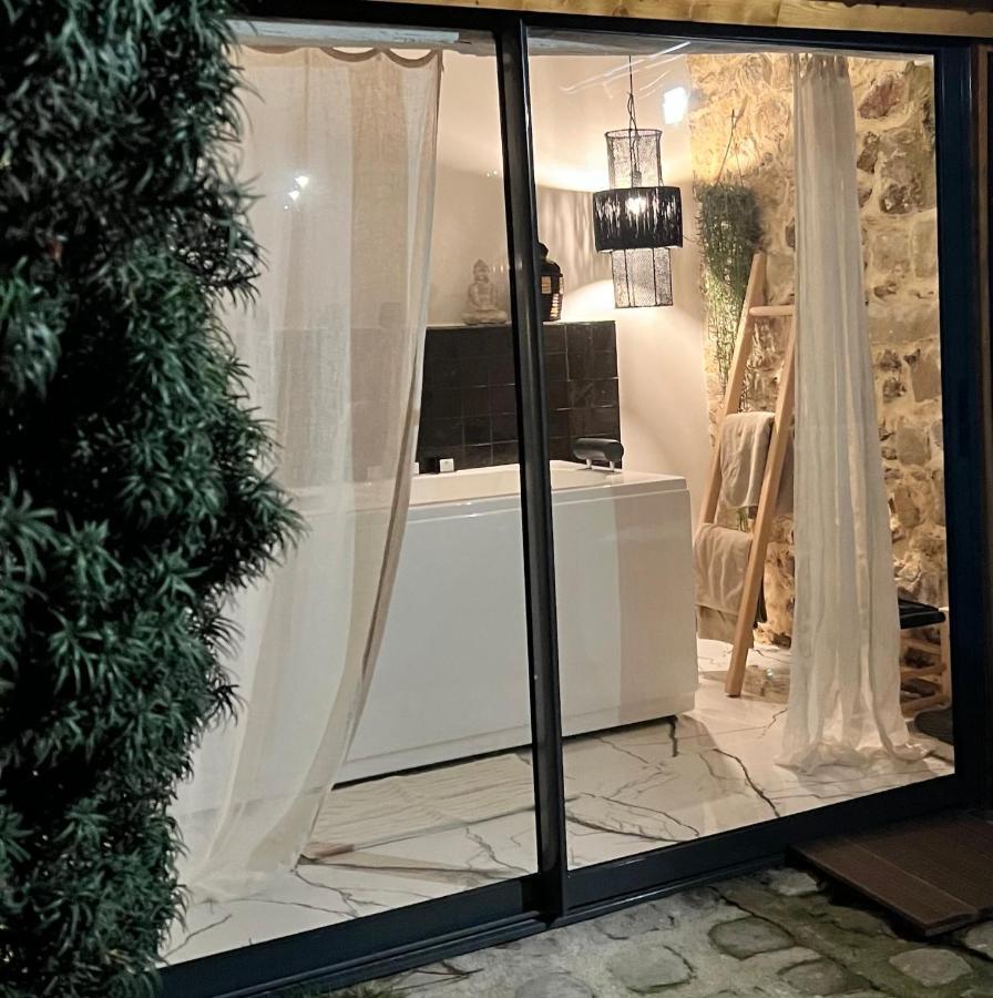 La Planque - Chambres Avec Jacuzzi Fleury-en-Biere Exteriér fotografie